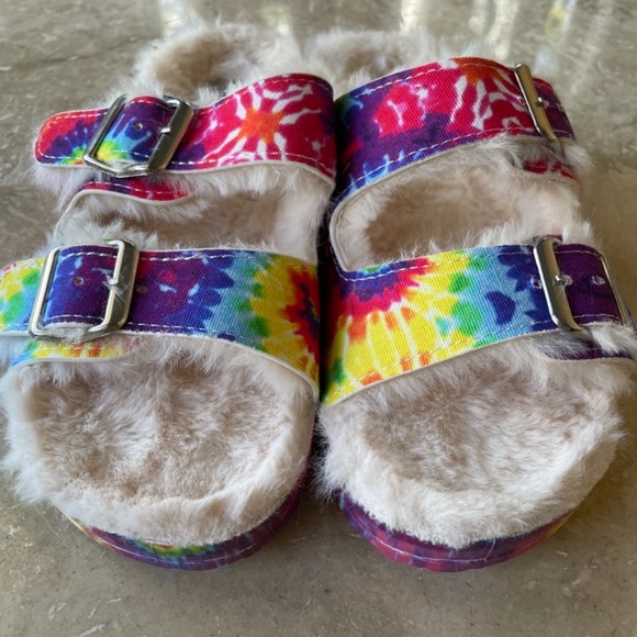 Steve Madden Newly Tie Dye Sandals NWT - Picture 2 of 4